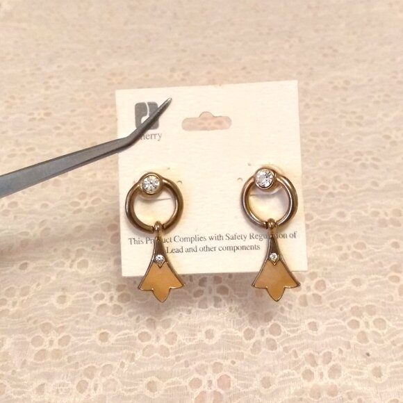 Vintage Clear Crystal Gold Tone Dangle Drop Earrings Timeless VTG Jewelry - Picture 2 of 8